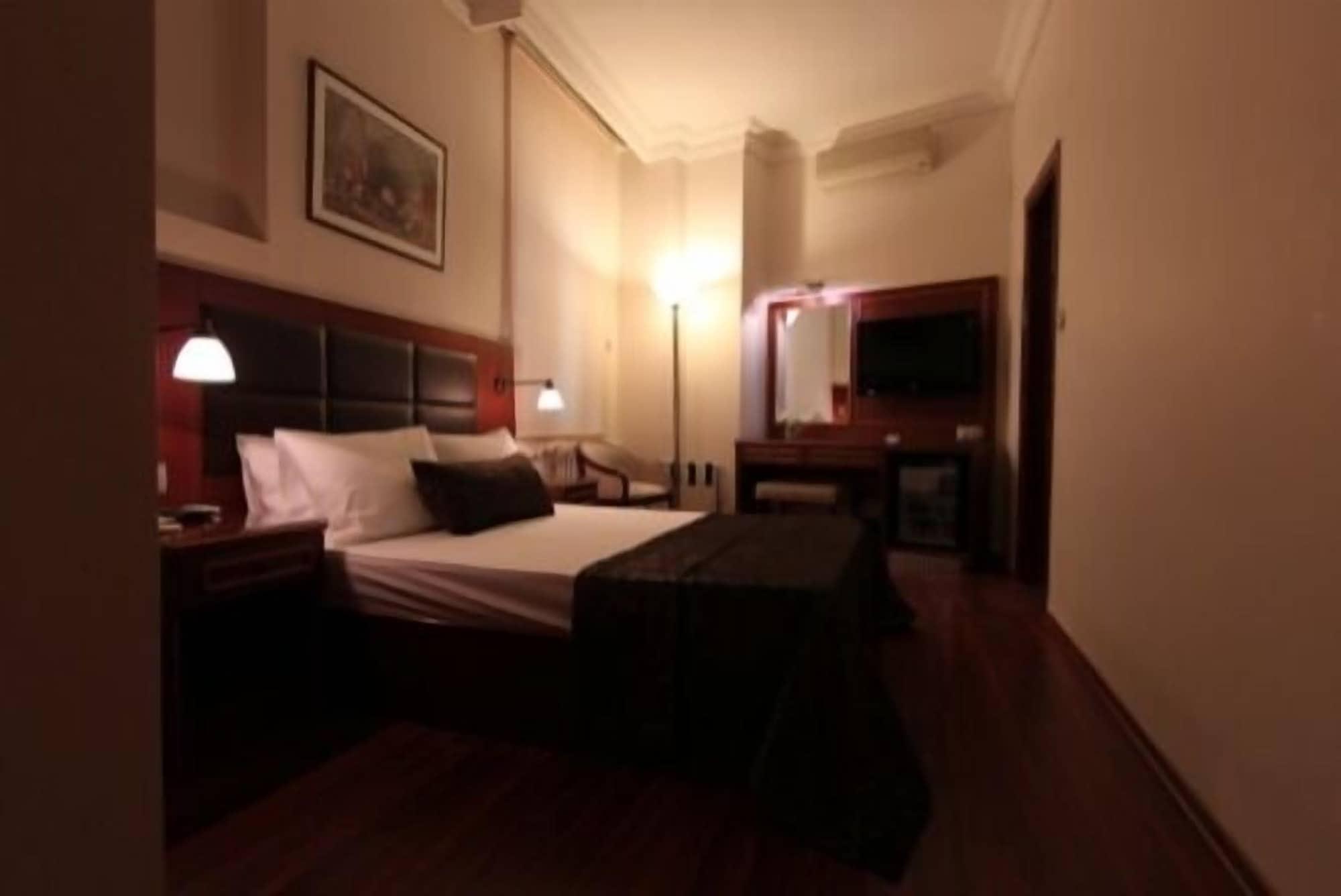 Vardar Palace Hotel - Special Category อิสตันบูล ภายนอก รูปภาพ