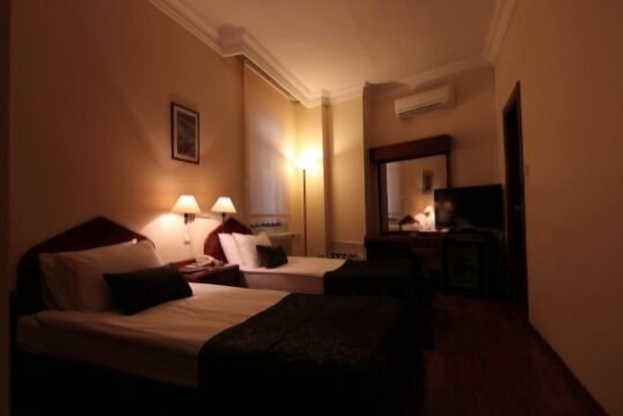 Vardar Palace Hotel - Special Category อิสตันบูล ภายนอก รูปภาพ