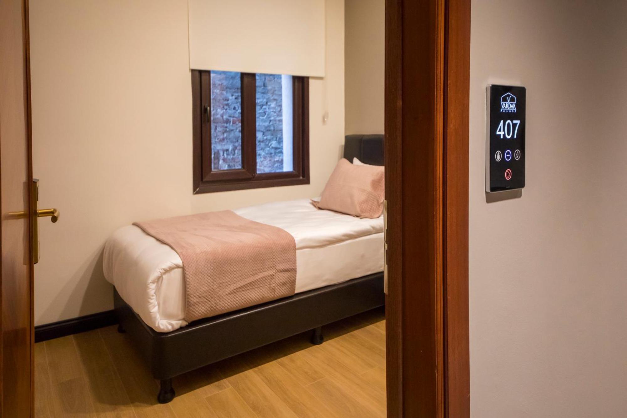Vardar Palace Hotel - Special Category อิสตันบูล ภายนอก รูปภาพ