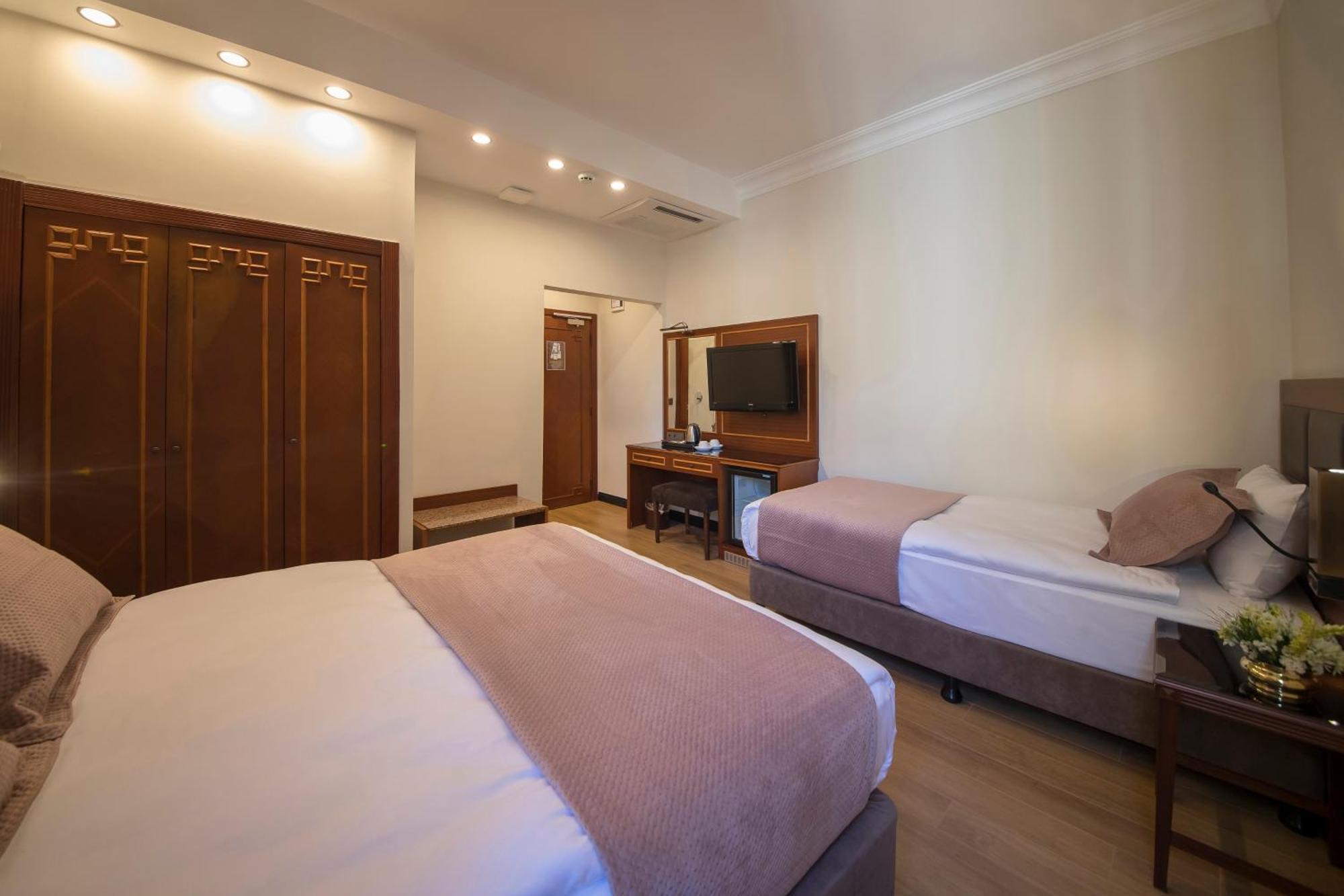 Vardar Palace Hotel - Special Category อิสตันบูล ภายนอก รูปภาพ